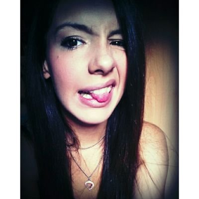 CarolLoveParis's profile picture. Ink, heels, pink. Sweet as candy. Futura nutricionista clínica.