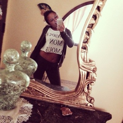 Niki_bom's profile picture. 