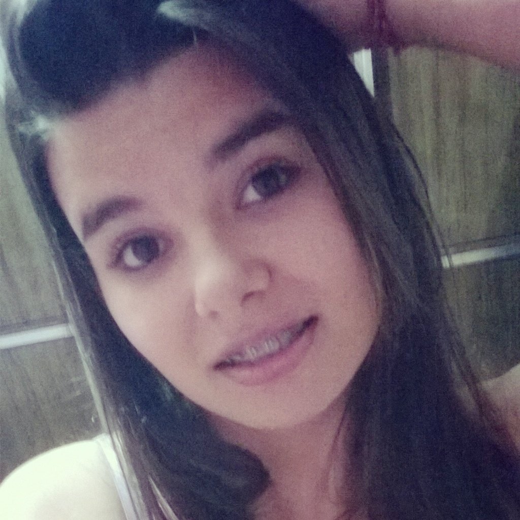 “A vida é curta demais para ficar se lamentando por pessoas insignificantes.”   WhatsApp: 47 8402-5358