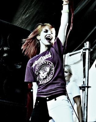 Give me a sing                                                                            #BreakingBenjamin#Crossfade#Nirvana#ImagineDragons#Paramore#TDG#Lumen