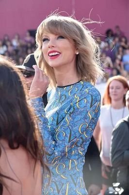 Proud swiftie❤