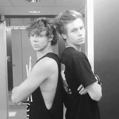 Heres a free follow because youre fucking awsome. Follow @toxxicirwin if you want to