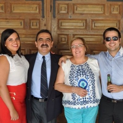 auroraamartinez's profile picture. Que te importe quien te aporte.