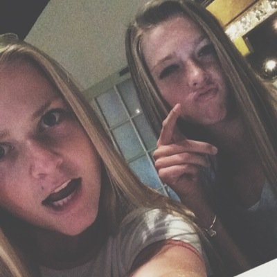 rachel10cole's profile picture. 