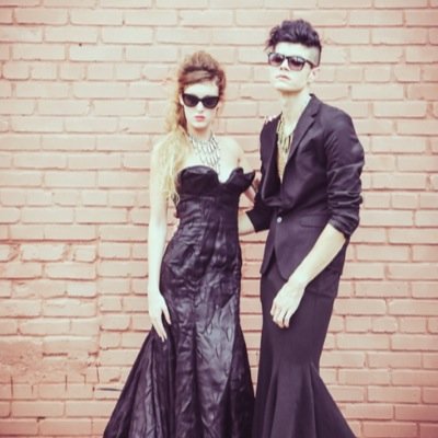 Hi I'm Zac! I am a Fashion Designer residing in Savannah.