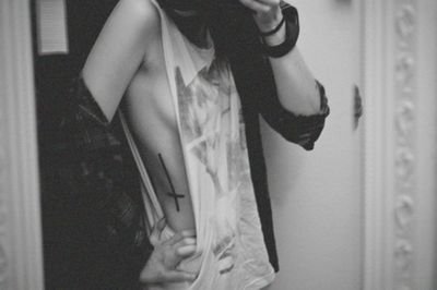 I never thought I'd be the girl with cuts. Someday I'll be the enough brave to kill myself.