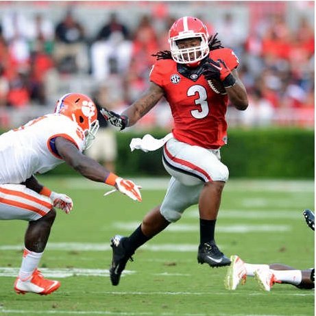 Restez au courant de l'actualité de Georgia... en français ! #GoDawgs #CFB #CBB
Tenu par @AloisVanish, affilié à @NCAAFrance. @FrenchDirtyBird le compte frérot.