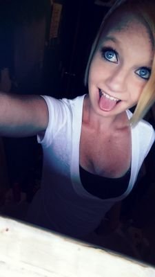 can't break someone who's already    b r o k e n . . ♡