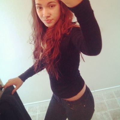 Emyy_lovee's profile picture. · Live fast, die young, getting money like the invoice. ·