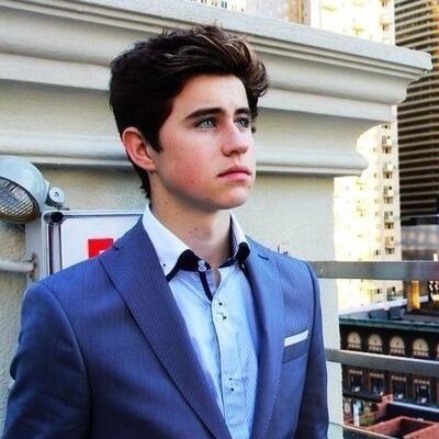Im in love with Nash Grier haha, i love him, he is a bae *** Vines ***