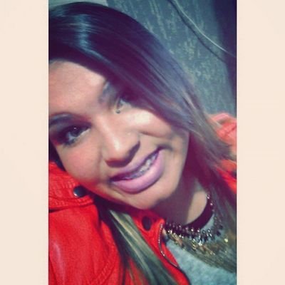 Enquanto uns procuram perfeição eu procuro a Felicidade