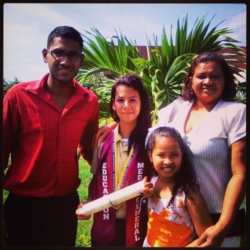 IsVeronica97's profile picture. Verónica, Apasionada por la música, Fans y seguidora de mi dúo @jesusmiranda y @nacholacriatura, Creo en Dios♥  #My #love @RAULOFICIALSITE