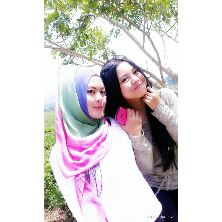 you know my name! not my story :) , you dont know me :) so how can you judge me ? *think again*  #Allah #Hijab #Bismillah o:)
