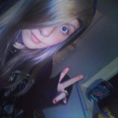 Bands and other things i love. Never want to lose nobody bc i love them. I ❤️ my followers. Taken ♥ ( 12 yrs old)