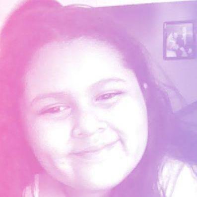 Holiii :3 mi color favorito es el morado por si andaban con el pendiente Xd