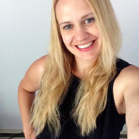 Nurse, Yoga Instructor, Teambeachbody Coach, Mom, Grad Student, NOT a Model and Happy. I've struggled with baby weight and want to help others with their goals!