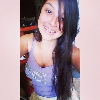 Minha vida nao é perfeita, mas acho que é isso que faz eu deixar cada detalhe perfeito do meu jeito *-* \\ amo minha maninha ♥ ‏@awkwarrds
