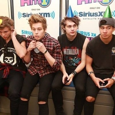 bandingpeguins's profile picture. 5SOS fanpage