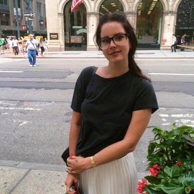 Follow @xoldmoney!