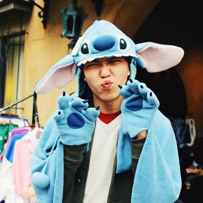 louispoh's profile picture. I've never played football, but I've touched down pretty much around the world.