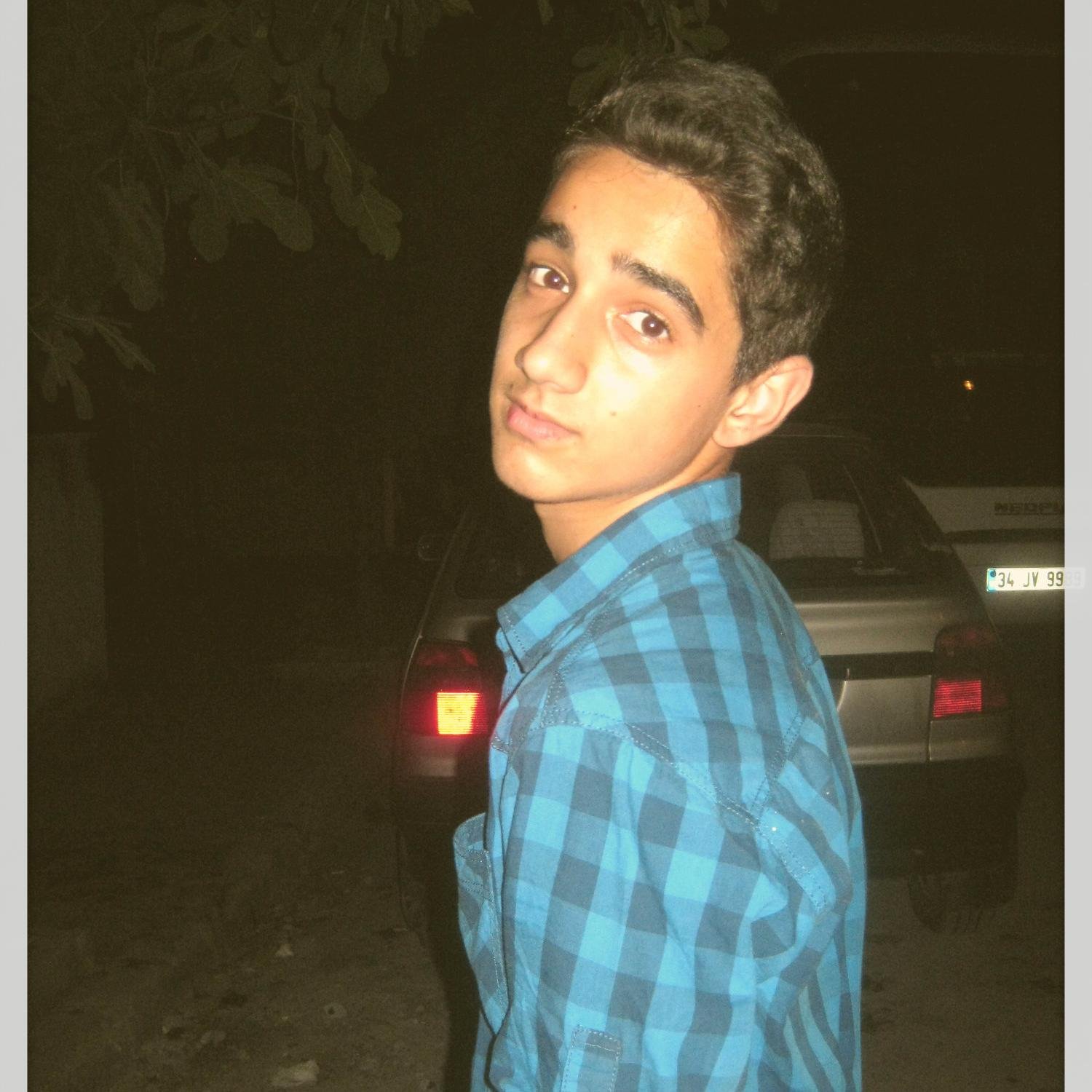 azizokutan09's profile picture. vine türkiye müdürü