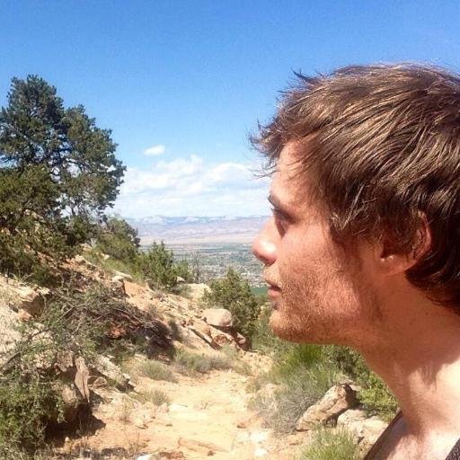 met5678's profile picture. Front-end software engineer, lightshow designer and builder, deep house addict, mountain biker, Ethiopian food lover.