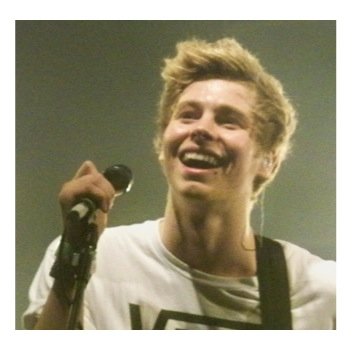 follow @sweetxcashton & ask for a follow back :-)