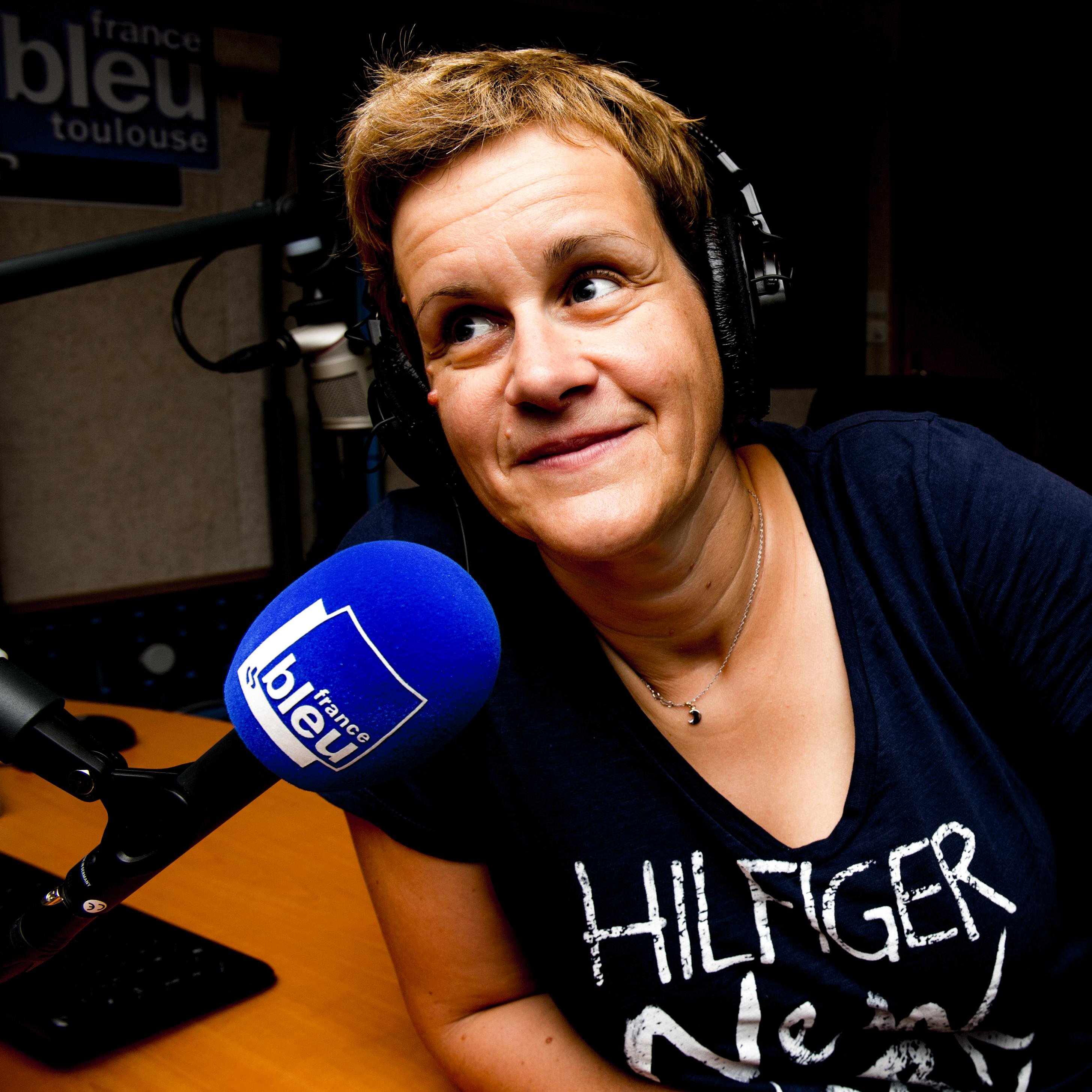 Stephanie Mora. Rédactrice en chef à France Bleu Roussillon. Passée par FB Occitanie et la direction des sports de Radio France. 📻 🎙