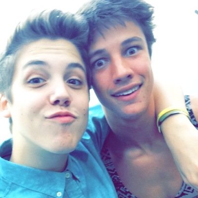 Free follow from @xxespisaurusrex Please follow her and follow @xSammysLoverx for me?☺️