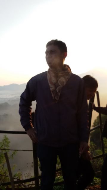 Denibabehh's profile picture. 