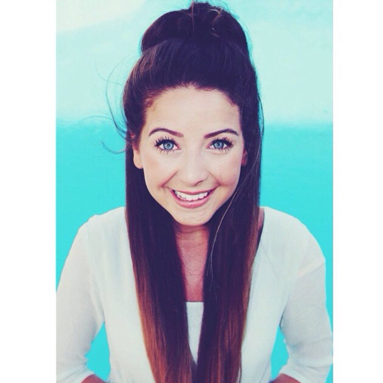 zoellapics's profile picture. 