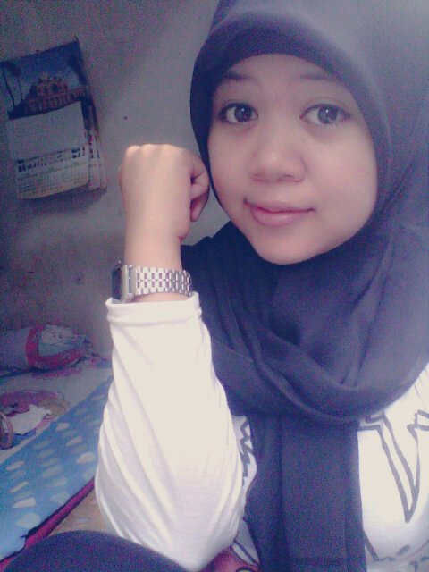 my name is cheny. Be a good girl......I'm  @dimskilovers,and i will suport @dimsanggara ☺ be your self and always keep smile ,,,