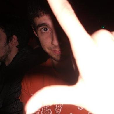 Intento de historiador, saxofonista, persona... Libros, series y música por encima de todo. Miembro de @AMMotena y @amoscalla_mota