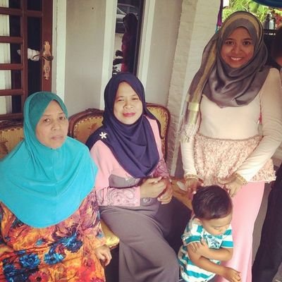 MariaBtMohd's profile picture. 