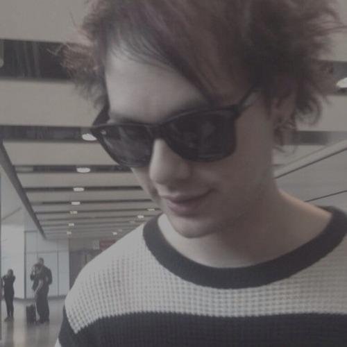 follow @drunkinhxmmings instead of this acc❤️