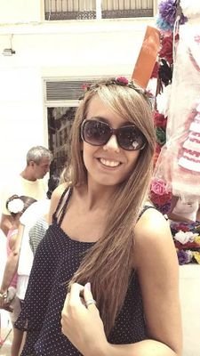Estudiante de Criminologia en la Rey Juan Carlos de Vicalvaro y... lo más importante de todo FELIZ!!