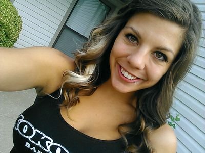 jennalc91's profile picture. music. love. salt life.