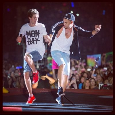 1D ♥          http://t.co/bQqmMkIerp