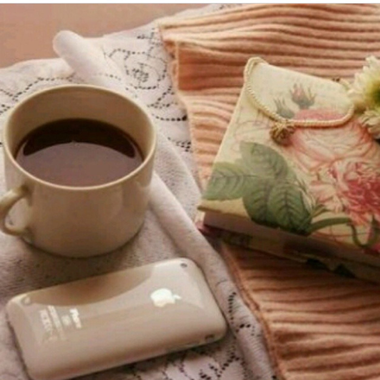 .في سماي مايجي مثلك أحد وفي بسمتك تجتمع تفأصيل الجمال♡♡