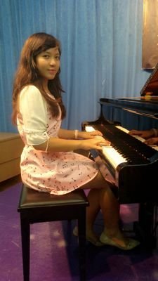 I want to be a 'SUPERSTAR' and ROCKSTAR like a @taylorswift13 @evanescence|GOD n FAMILY ^MUSIC♬ ♬|Singing|PIANO and ELECTONE PLAYER♬I @actorleeminho :*