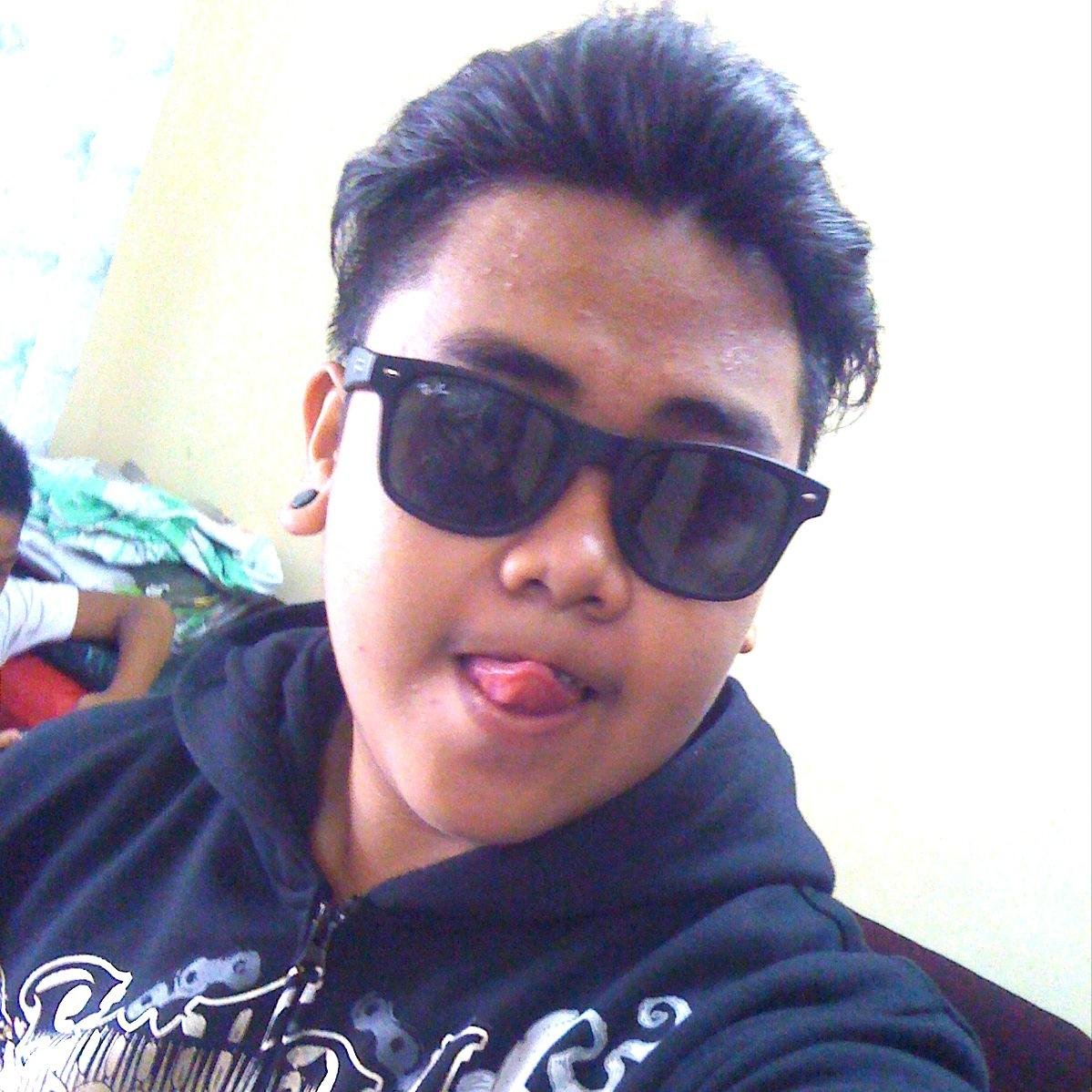 VrayWayne's profile picture. Bravo six Commandant, fb- vray_18@yahoo.com