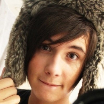 •Youtuber fan account!• •I fangirl, ALOT• •Youtube is life• •Follow my instagram• •@surehowell• •You will know its me because I'll ask for the wifi password•