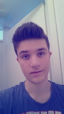 Toni_FTW's profile picture. 