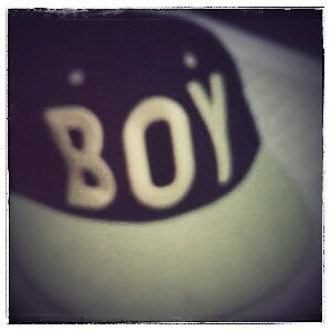 born in 4/3/1995→just follow ^-^