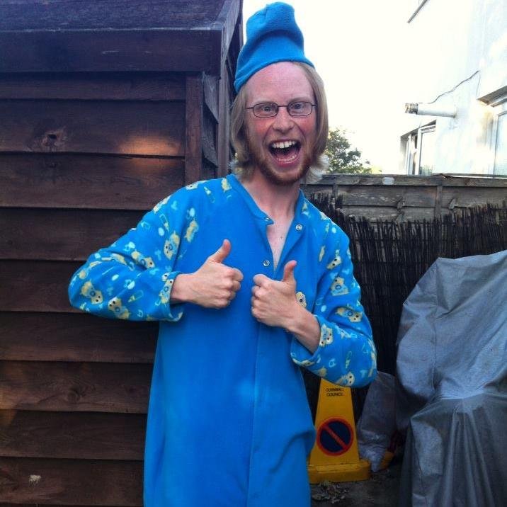 Hey Im Alex  Musician and Amateur Dramatics.  Liverpool FC, That's me