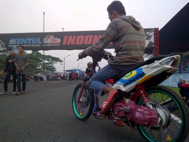 Hidup itu Lurus aja sampai TUHAN Berkata Waktunnya Pulang || I'm sure if you were my mate :*