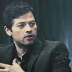 Sigo de volta se pedir ;) 
Amores: SPN, tvd, ahs, tnn, ouat, SOJA, FRESNO e P!ATD.  http://t.co/XWW93khS13