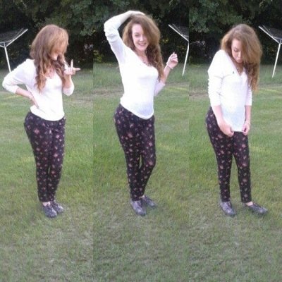 My Header Is My Crush Follow Her @Lesbian_Jenn Im 17 && A Nasty Freaky Lesbian . Exchange Nudes ?Just Ask Ladies Dm Me .. I LOVE PSSY !