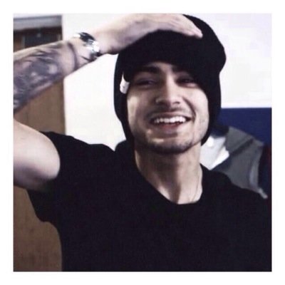 free follow from @honestylouis, follow her!!!