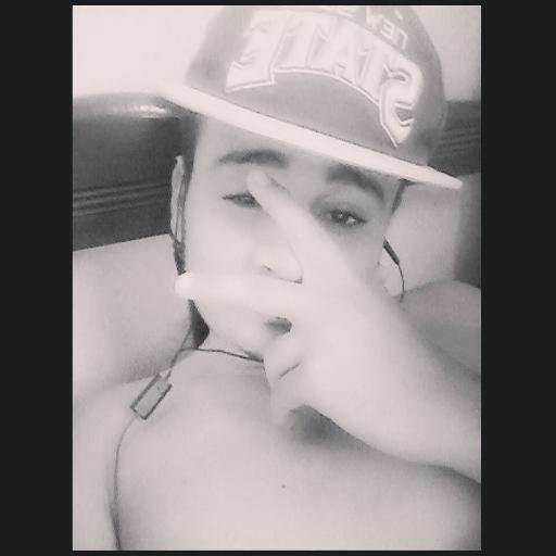 USANDO AGORA O TWITTER : @S3UPUTO , SIGAM NELE  , SEGUIREI TODOS DE VOLTA 

Facebook :https://t.co/Nk90yF3ddH